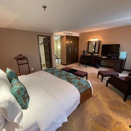 Weiselect Wanghu Hotel Куньмін Екстер'єр фото
