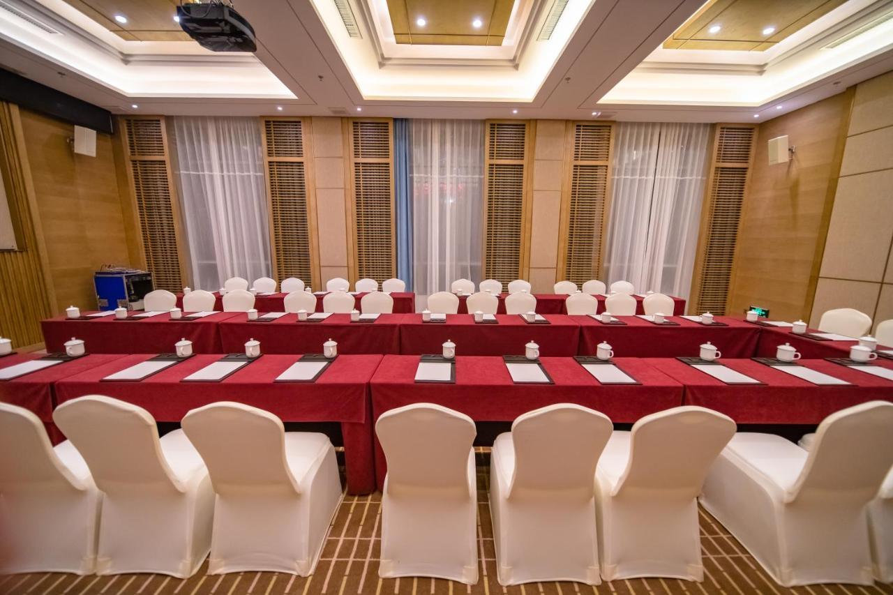 Weiselect Wanghu Hotel Куньмін Екстер'єр фото